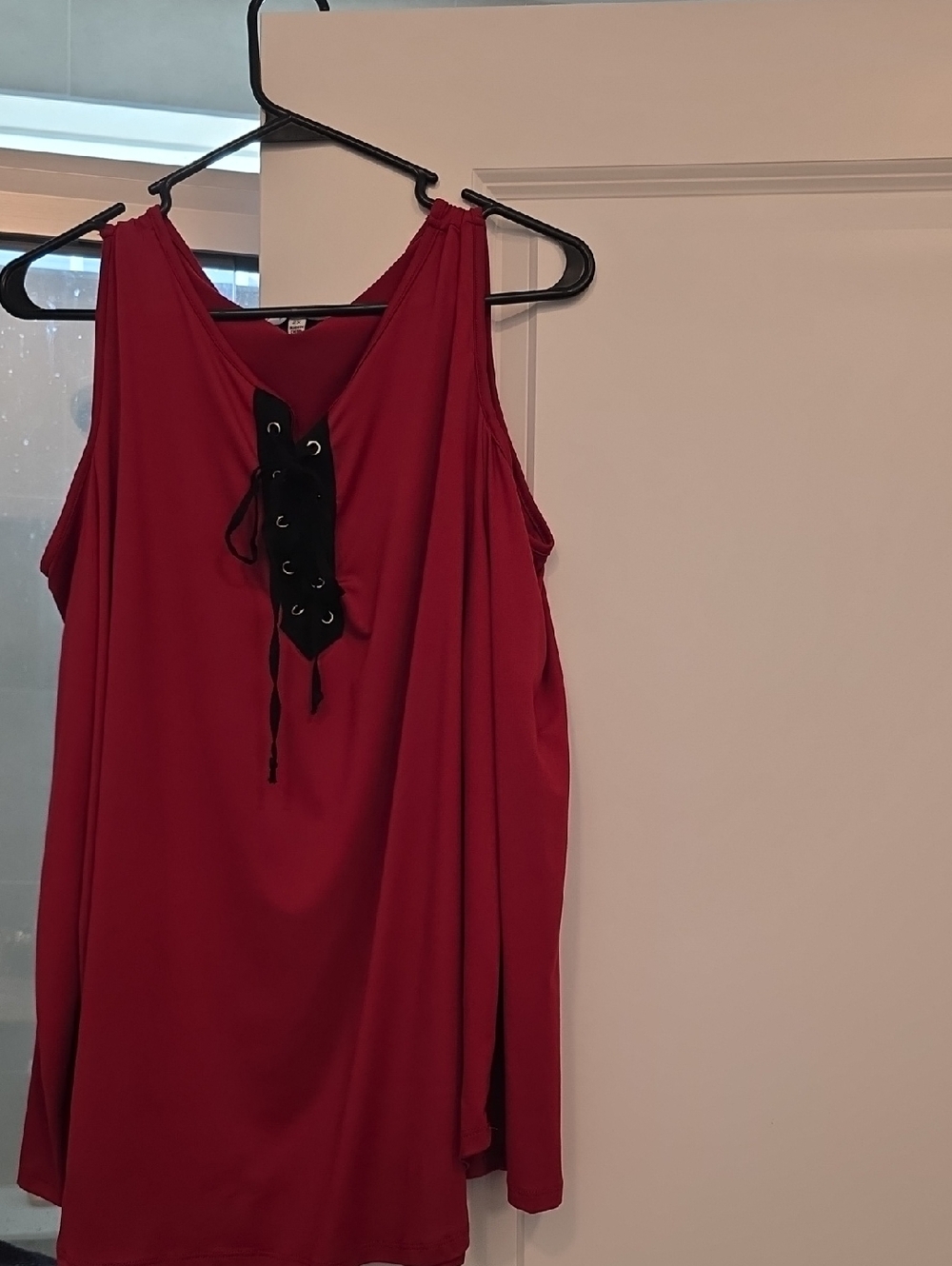 Purple Snow Red Lace-Up Sleeveless Top